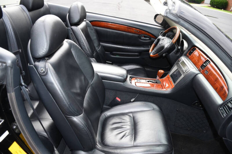 2002 Lexus SC 430