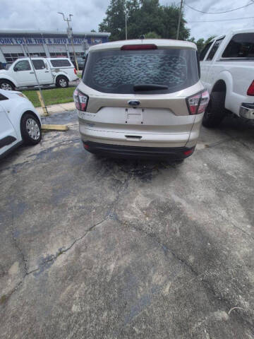 2017 Ford Escape S