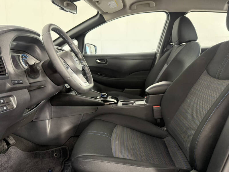 2023 Nissan LEAF SV PLUS