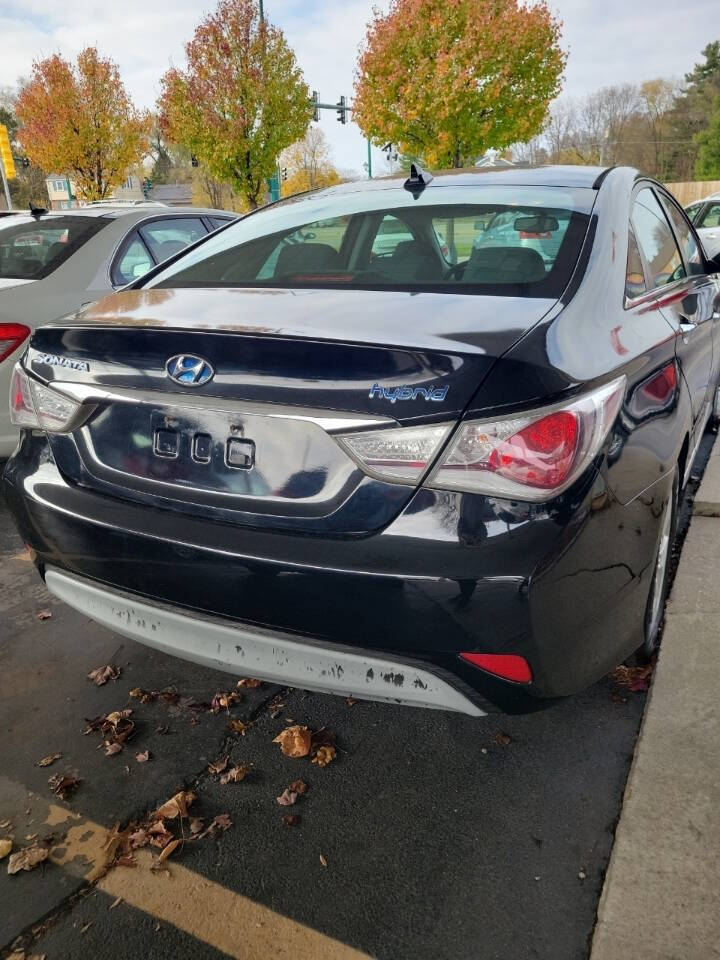 2012 Hyundai SONATA Hybrid for sale at 51 Cars LLC in Loves Park, IL