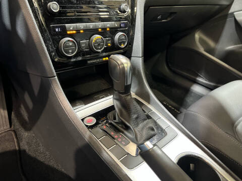 2022 Volkswagen Passat SE