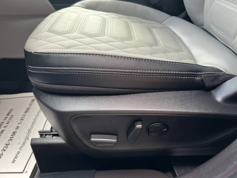 2023 Ford Escape Platinum