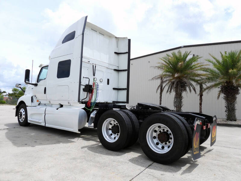 2020 International LT625