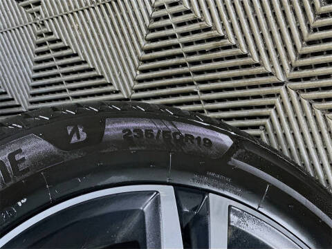 2016 Volvo XC90 T5 Momentum