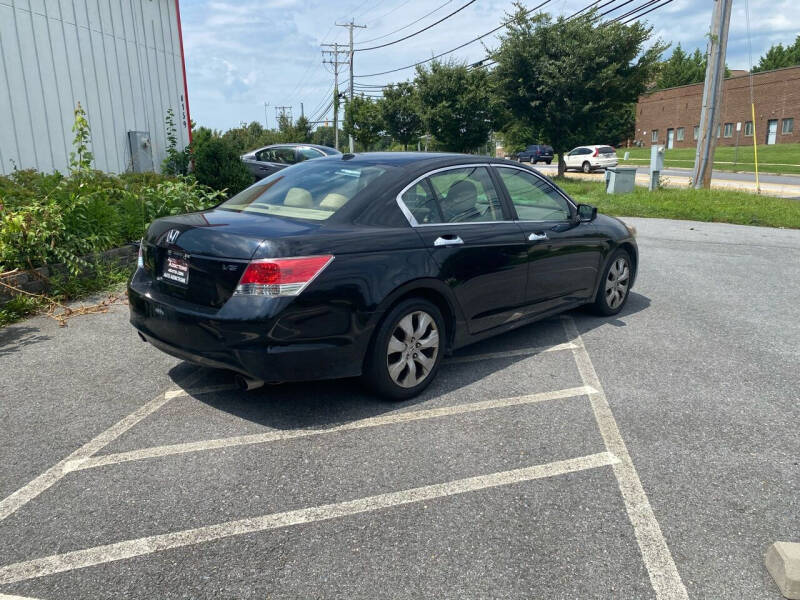 2010 Honda Accord null photo 6