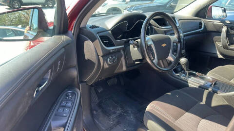 2017 Chevrolet Traverse LT