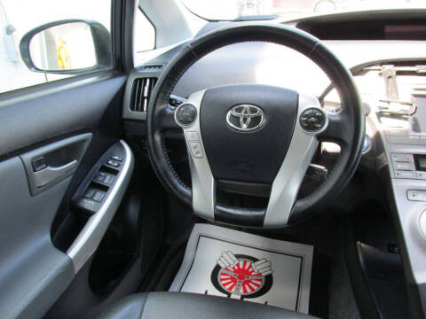 2014 Toyota Prius Five