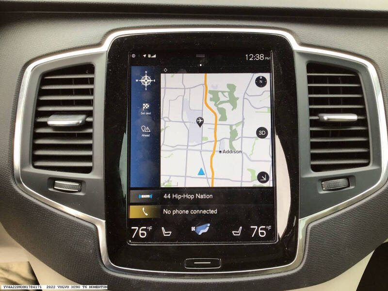 2022 Volvo XC90 T6 Momentum 7-Passenger