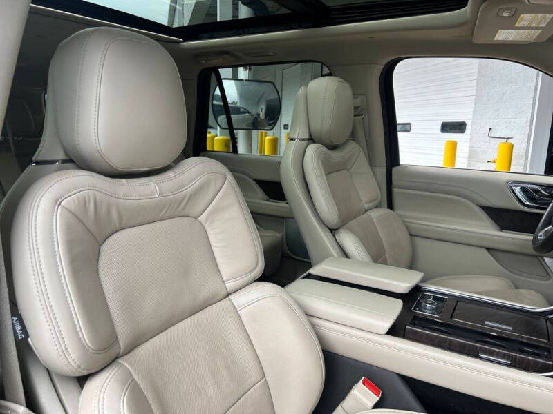 2021 Lincoln Navigator L Reserve