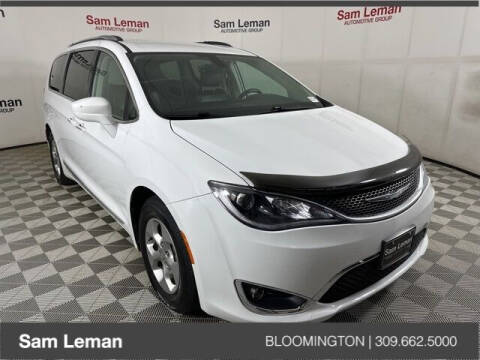 2017 Chrysler Pacifica for sale at Sam Leman Mazda in Bloomington IL