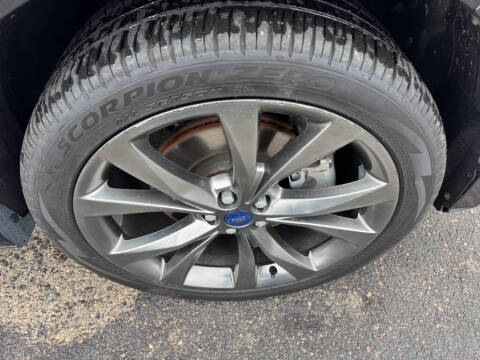 2017 Ford Edge Sport