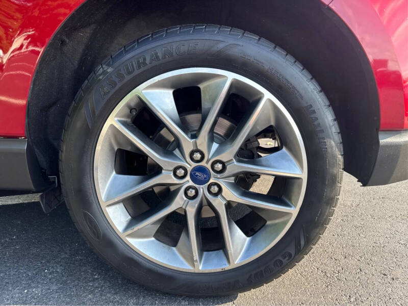 2017 Ford Edge Titanium