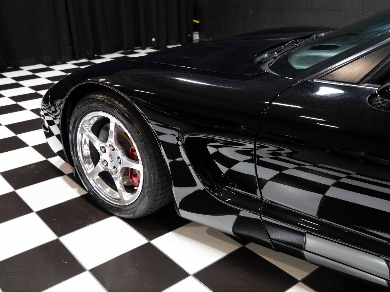 2003 Chevrolet Corvette 24