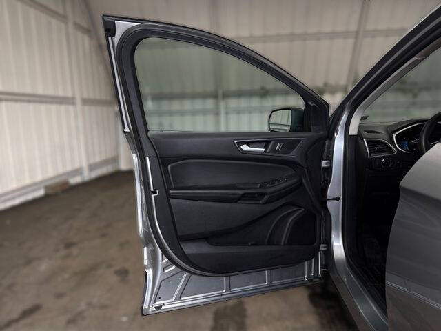 2021 Ford Edge SE