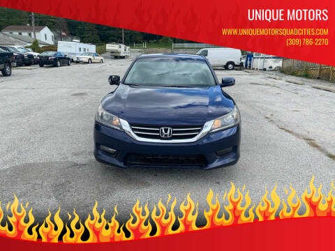 2013 Honda Accord for sale at Unique Motors in Rock Island IL