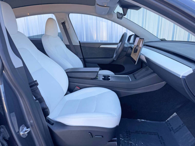 2023 Tesla Model Y Long Range