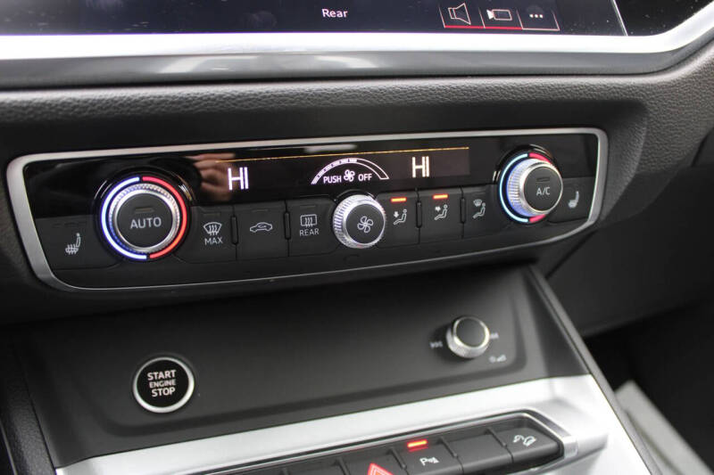 2022 Audi Q3 quattro S line Premium 45 TFSI