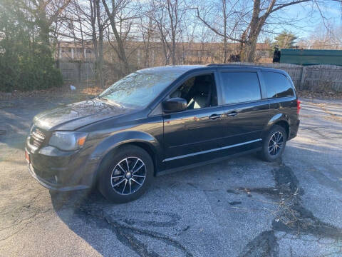2016 Dodge Grand Caravan for sale at TKP Auto Sales in Eastlake OH