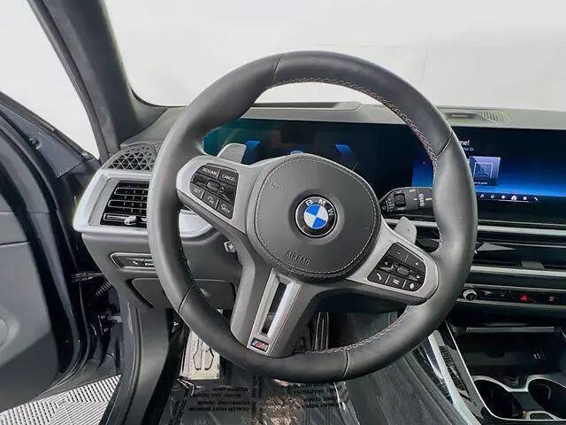 2025 BMW X7 M60i