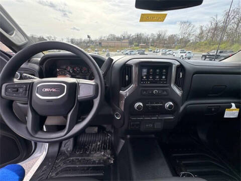 2025 GMC Sierra 2500HD Pro