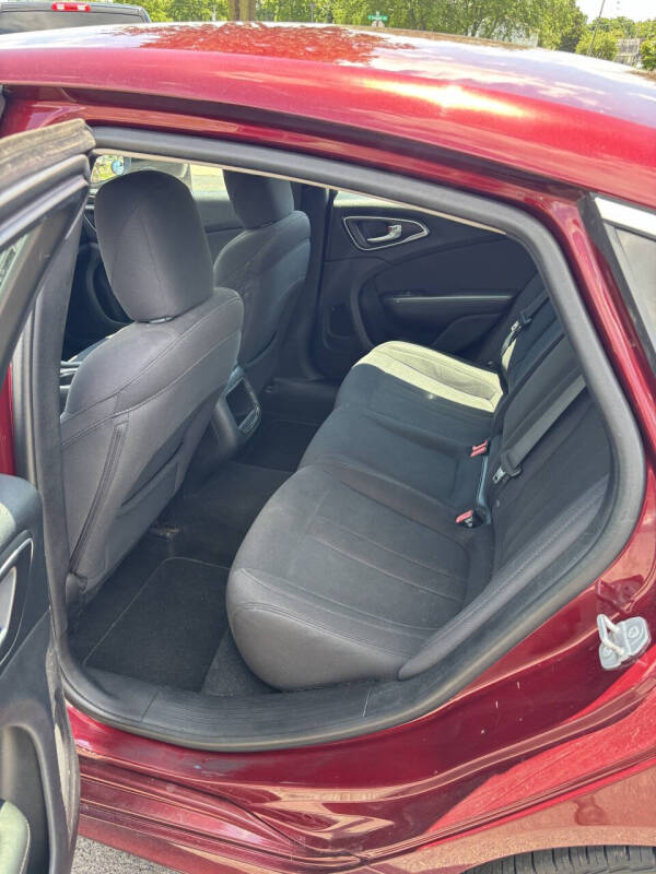 2016 Chrysler 200 Limited