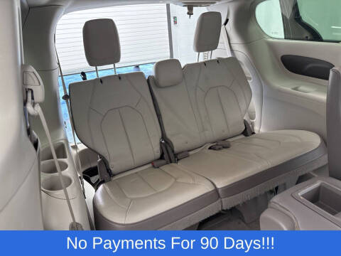 2017 Chrysler Pacifica Touring-L