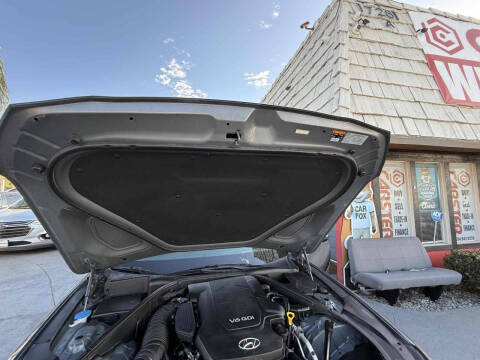 2016 Hyundai Genesis