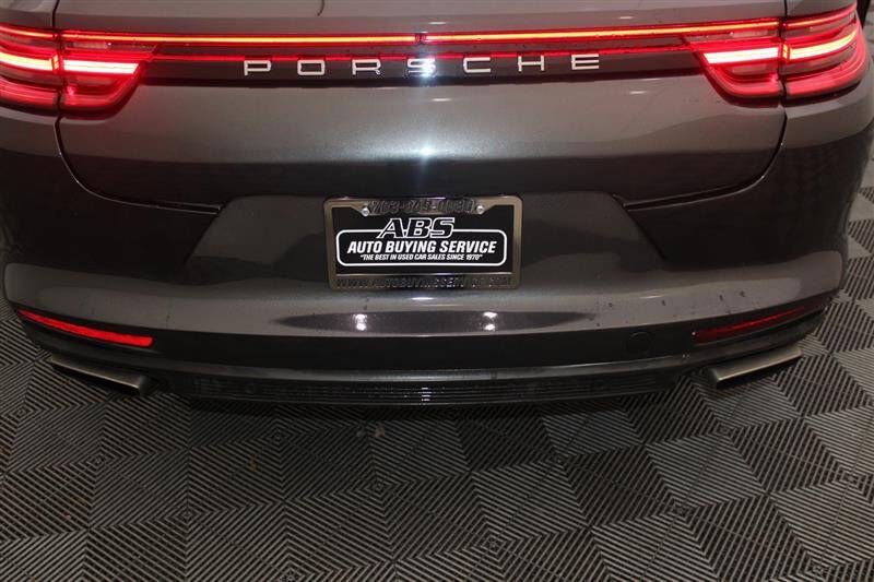 2018 Porsche Panamera