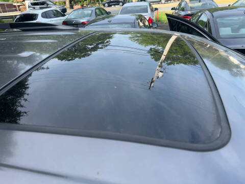 2017 Toyota Sienna XLE 7-Passenger Auto Access Seat