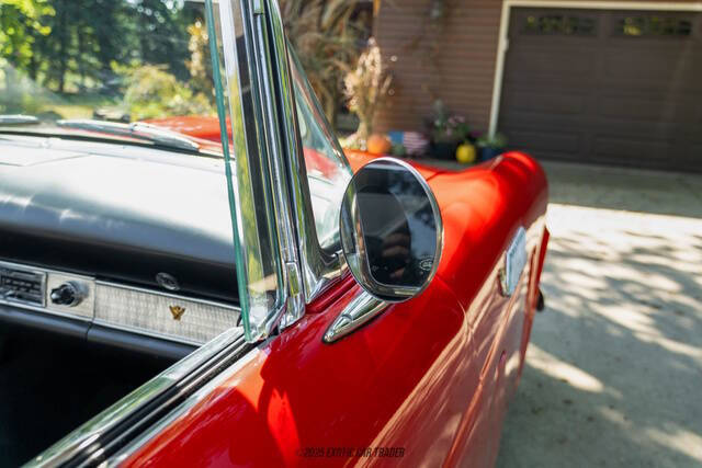 1956 Ford Thunderbird