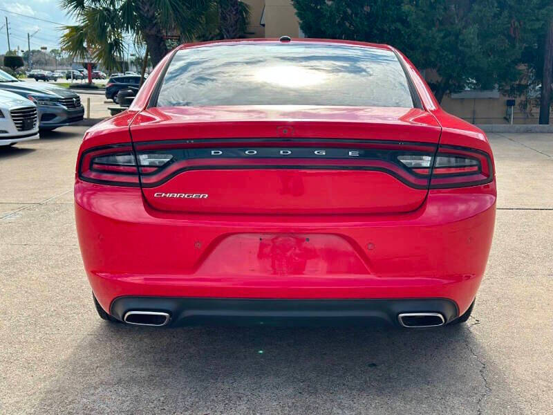 2017 Dodge Charger SE