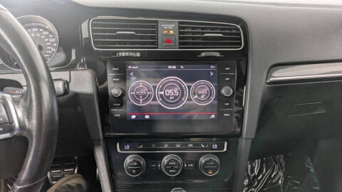 2018 Volkswagen Golf GTI SE