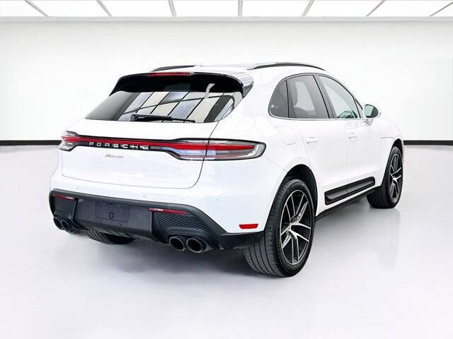 2022 Porsche Macan