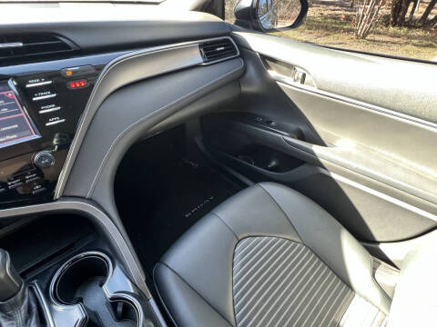 2019 Toyota Camry SE