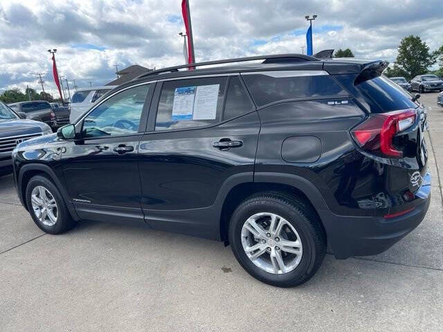 2022 GMC Terrain SLE