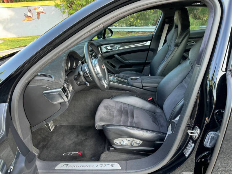 2013 Porsche Panamera GTS