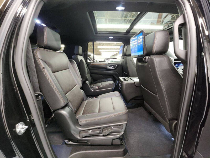 2023 Chevrolet Suburban High Country