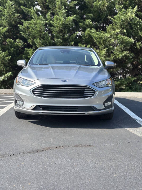 2020 Ford Fusion SE's photo