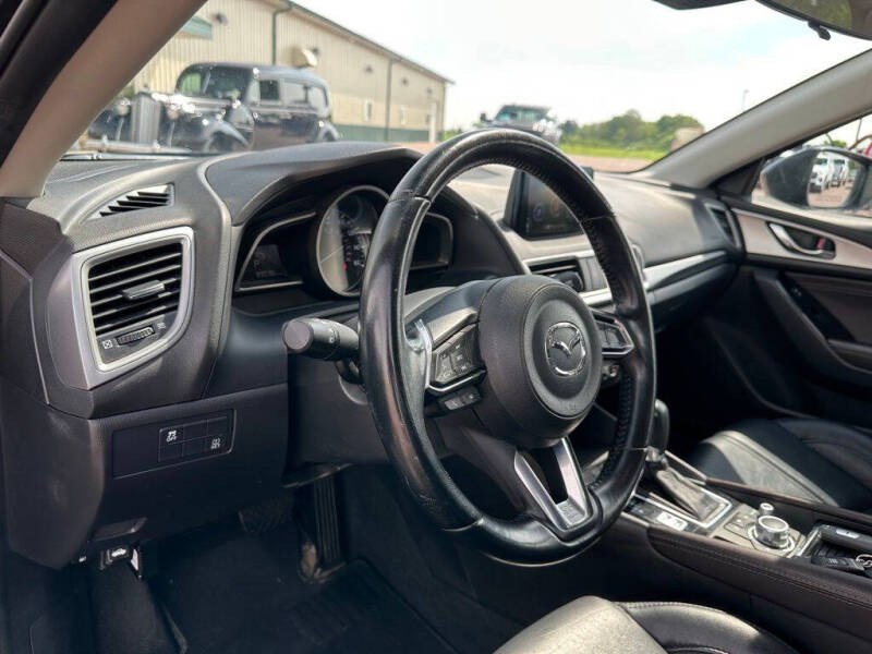 2018 Mazda MAZDA3 Touring