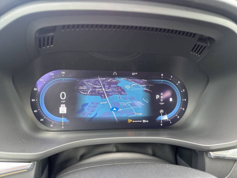 2022 Volvo XC60 B5 Momentum