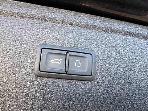 2018 Audi Q5 2.0T quattro Premium Plus