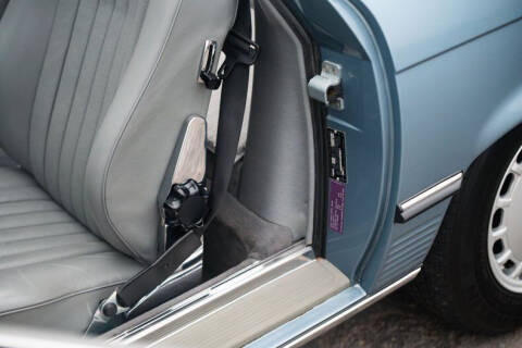 1986 Mercedes-Benz 560-Class 560 SL