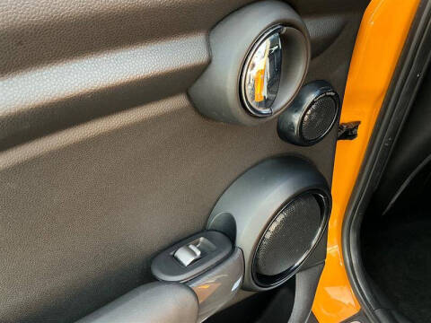 2015 MINI Hardtop 4 Door Cooper