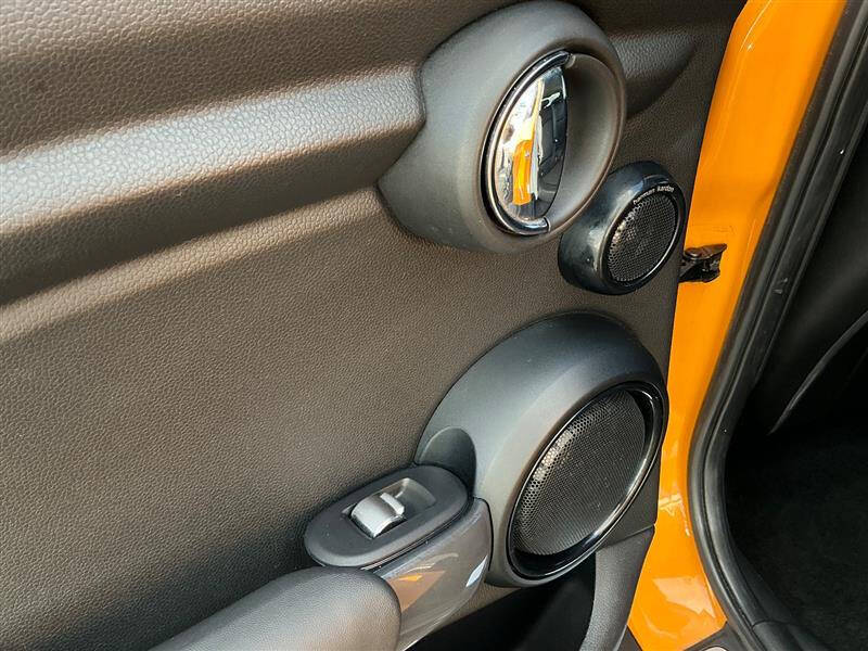 2015 MINI Hardtop 4 Door Cooper