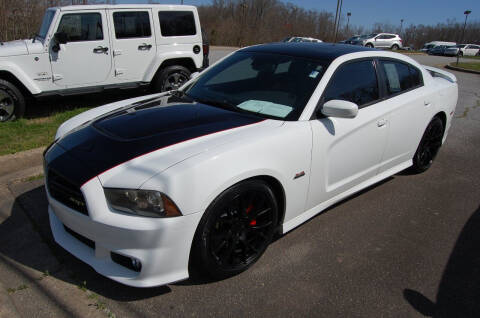 2013 Dodge Charger for sale at Modern Motors - Thomasville INC in Thomasville NC