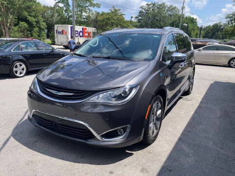2018 Chrysler Pacifica Hybrid Limited