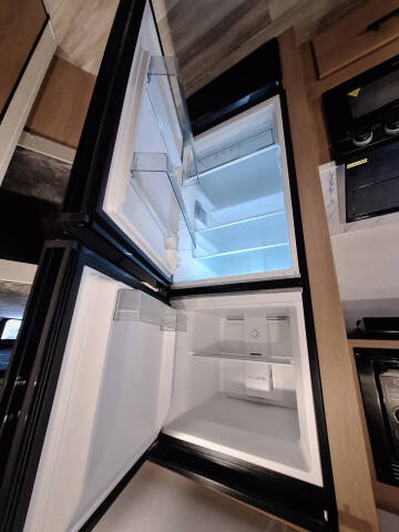 2023 Prime Time RV Avenger 24BHS