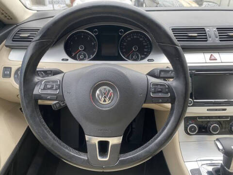 2010 Volkswagen CC Luxury