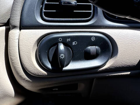 2002 Ford Taurus SE