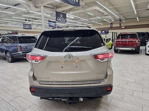 2016 Toyota Highlander